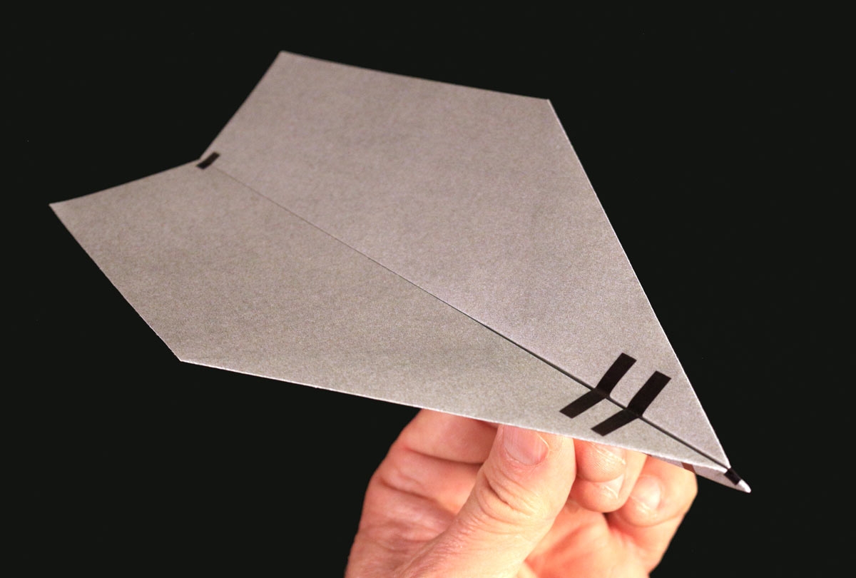 World s Best Paper Airplane Make 